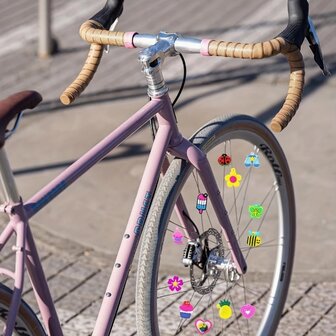 Spaakkralen: 1x Charms Zeepaardje roze